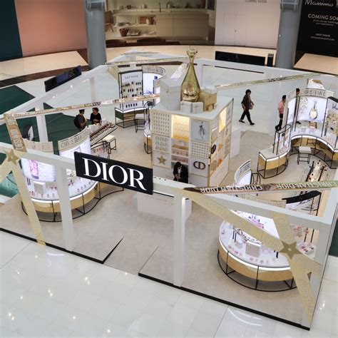 dior pop up